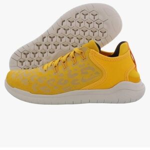 NWOT Nike Wild Velvet Running Shoe